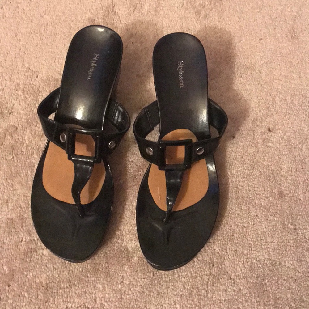 Black wedge heels with no ankle strap